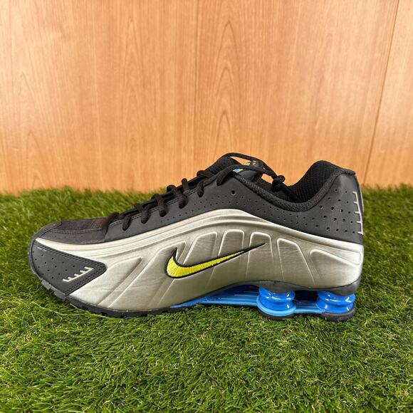 Nike Shox R4 Brazil Black Canary Blue Running Sneakers IO8134-001 Men\'s Size 12 main image 4